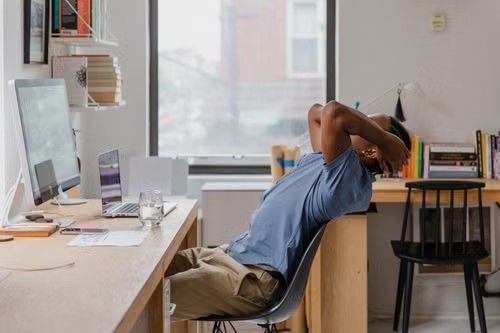 9 Everyday Habits That Keep Your Body Stuck in Stress Mode (And How to Switch It Off)
